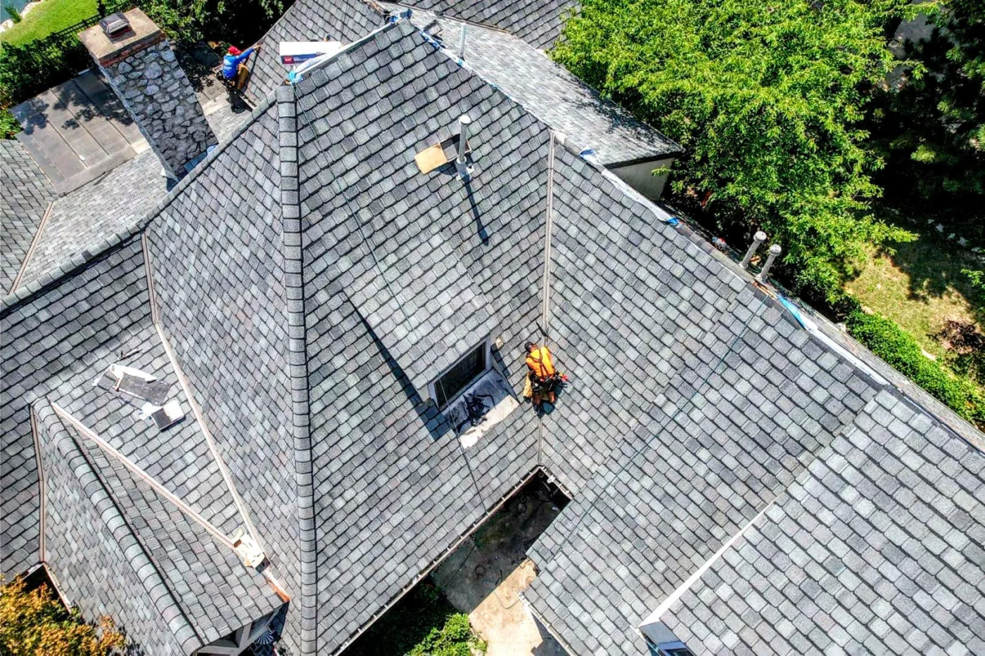 A beautiful new roof was installed in the Tulsa area by GoldenRite Roofing