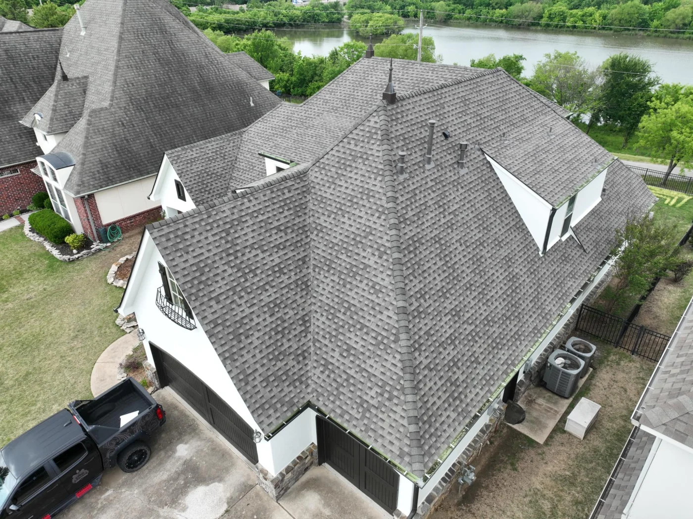 A beautiful roof installed in Tulsa, OK, by GoldenRite Roofing