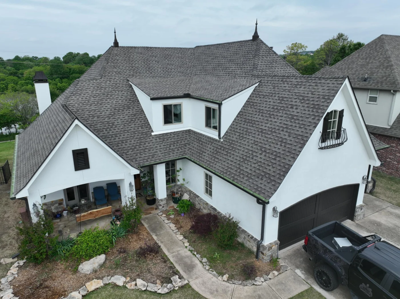 Gutter Services In Tulsa, OK | GoldenRite Roofing Brand-new and beautiful gutters installed on a home in Tulsa, OK